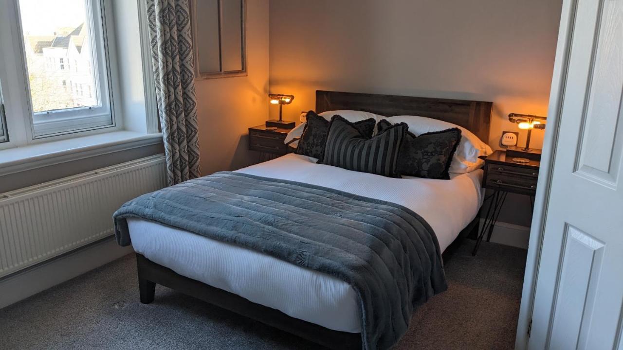 Oaklands Guest House Weymouth Esterno foto